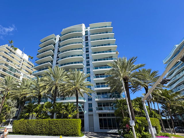 Azure of Surfside  photo 2